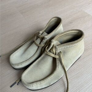 Women’s Clarks Wallabee